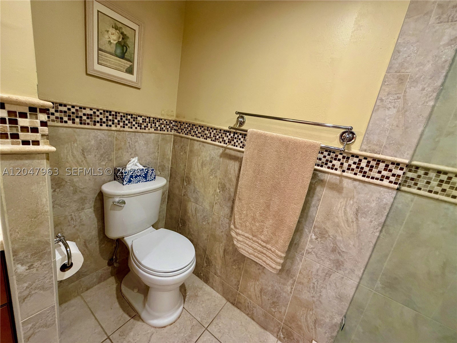 LAKE POINT TOWER CONDOMIN - Residential