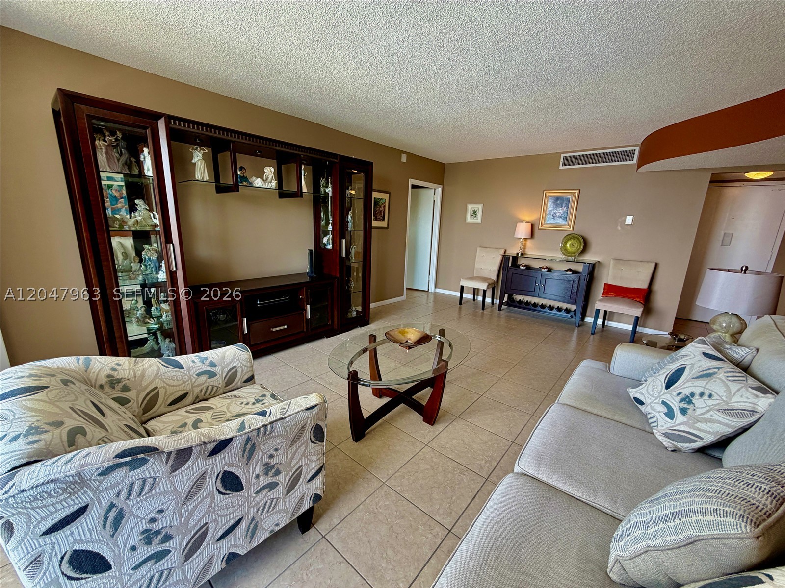 LAKE POINT TOWER CONDOMIN - Residential