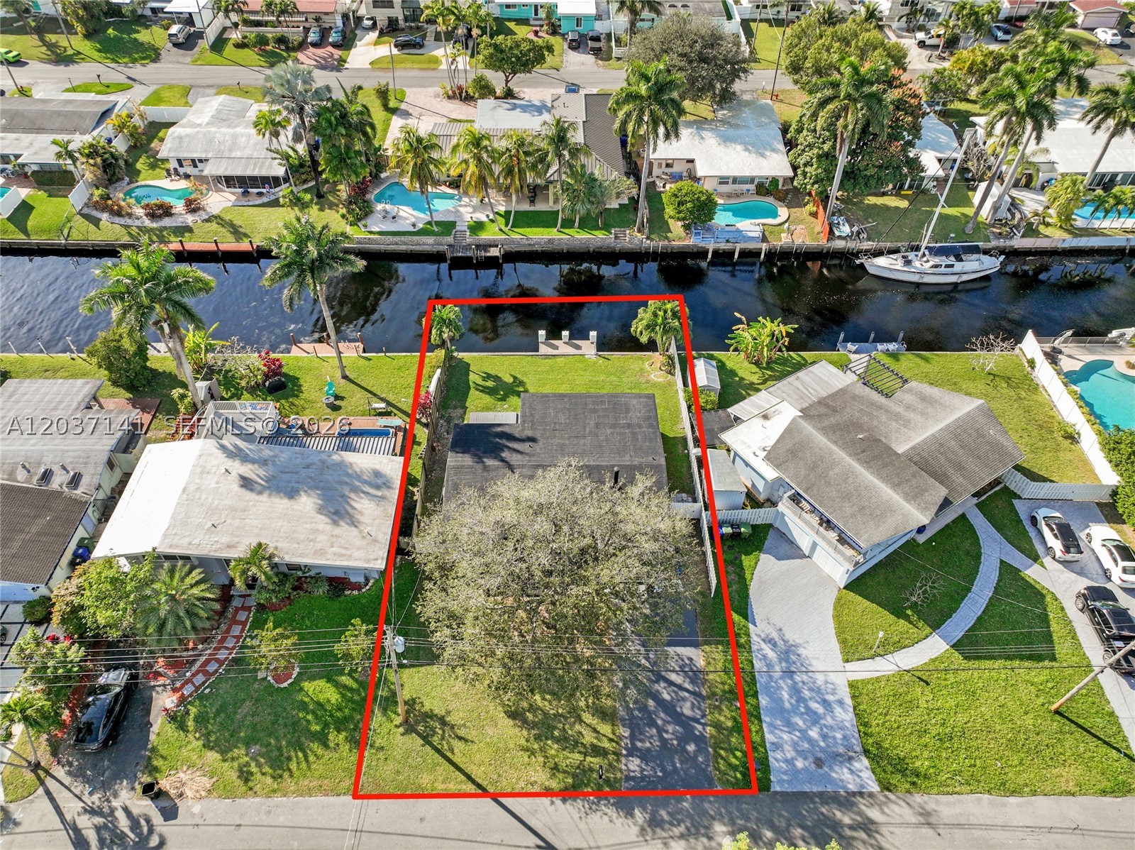 LAUDERDALE ISLES NO 2-BLK - Residential