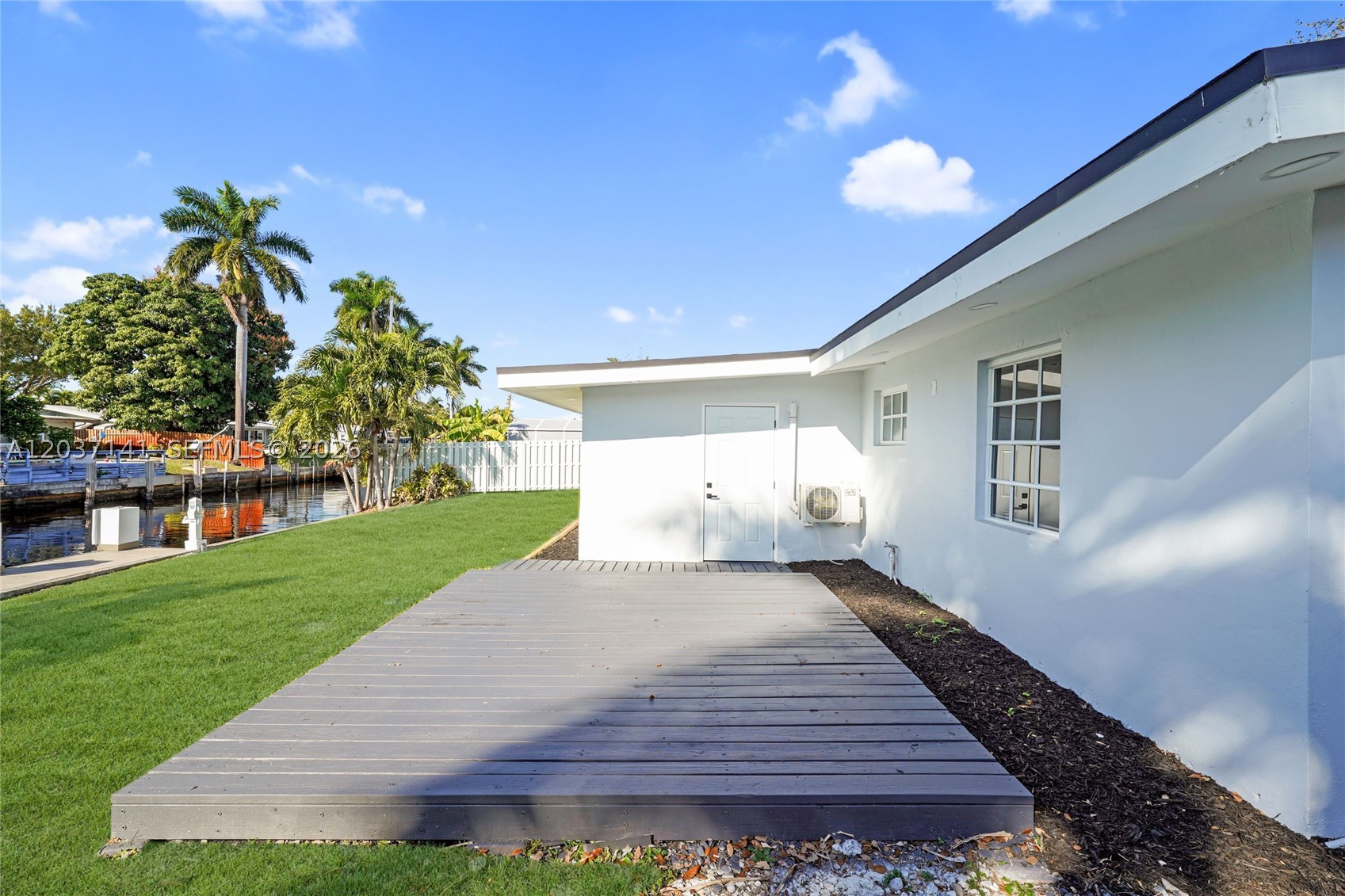 LAUDERDALE ISLES NO 2-BLK - Residential