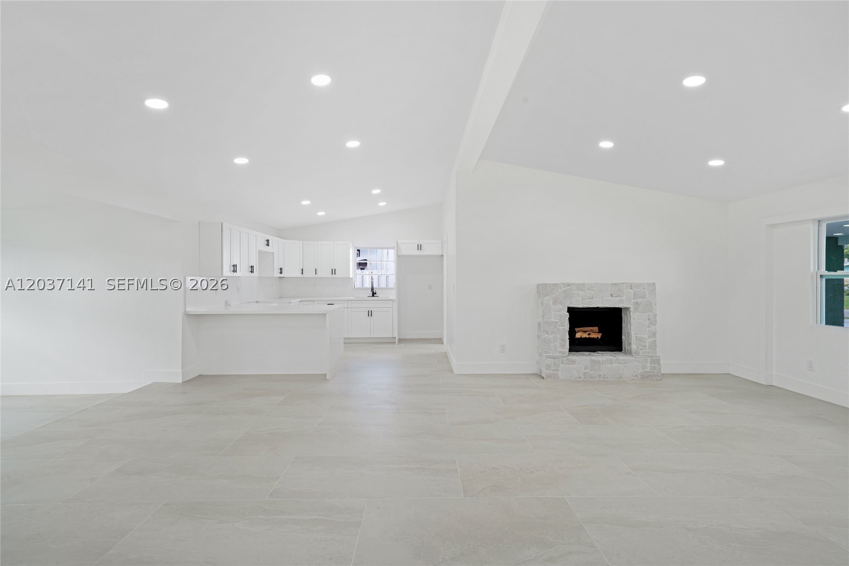 LAUDERDALE ISLES NO 2-BLK - Residential