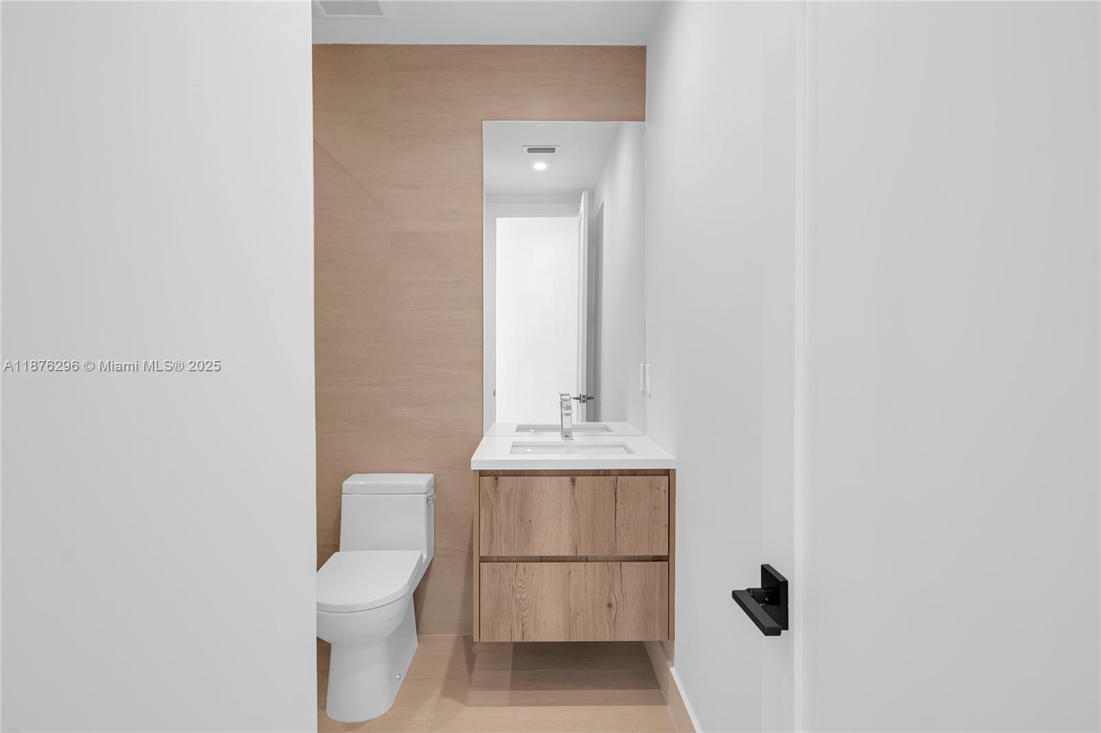 AMND PLAT OF MIAMI SUB UR - Residential Lease