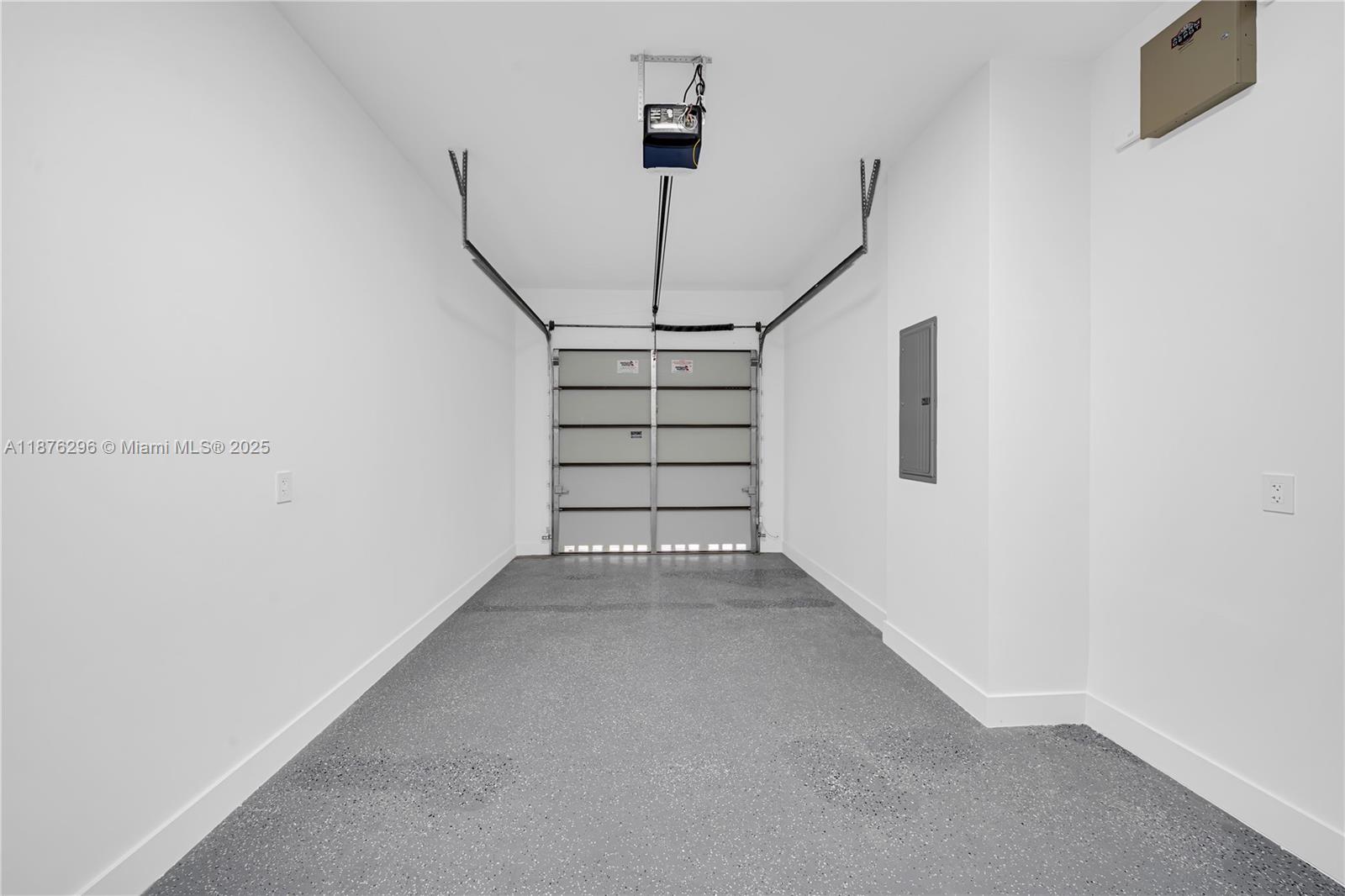 AMND PLAT OF MIAMI SUB UR - Residential Lease