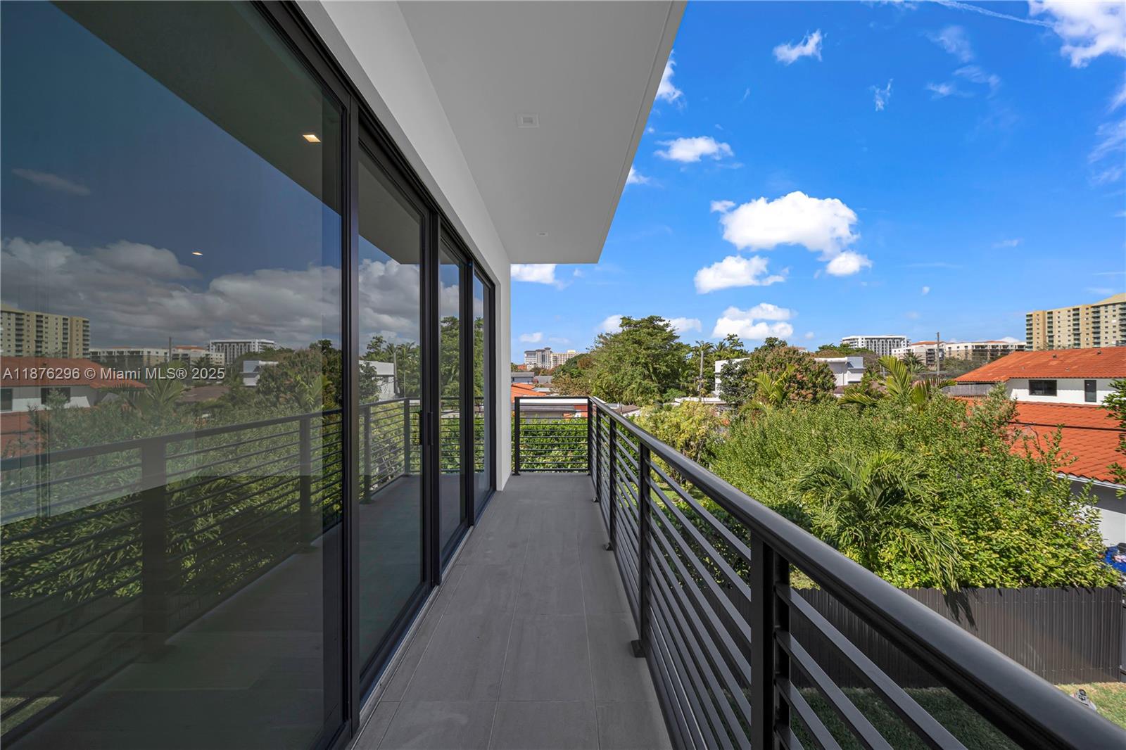 AMND PLAT OF MIAMI SUB UR - Residential Lease