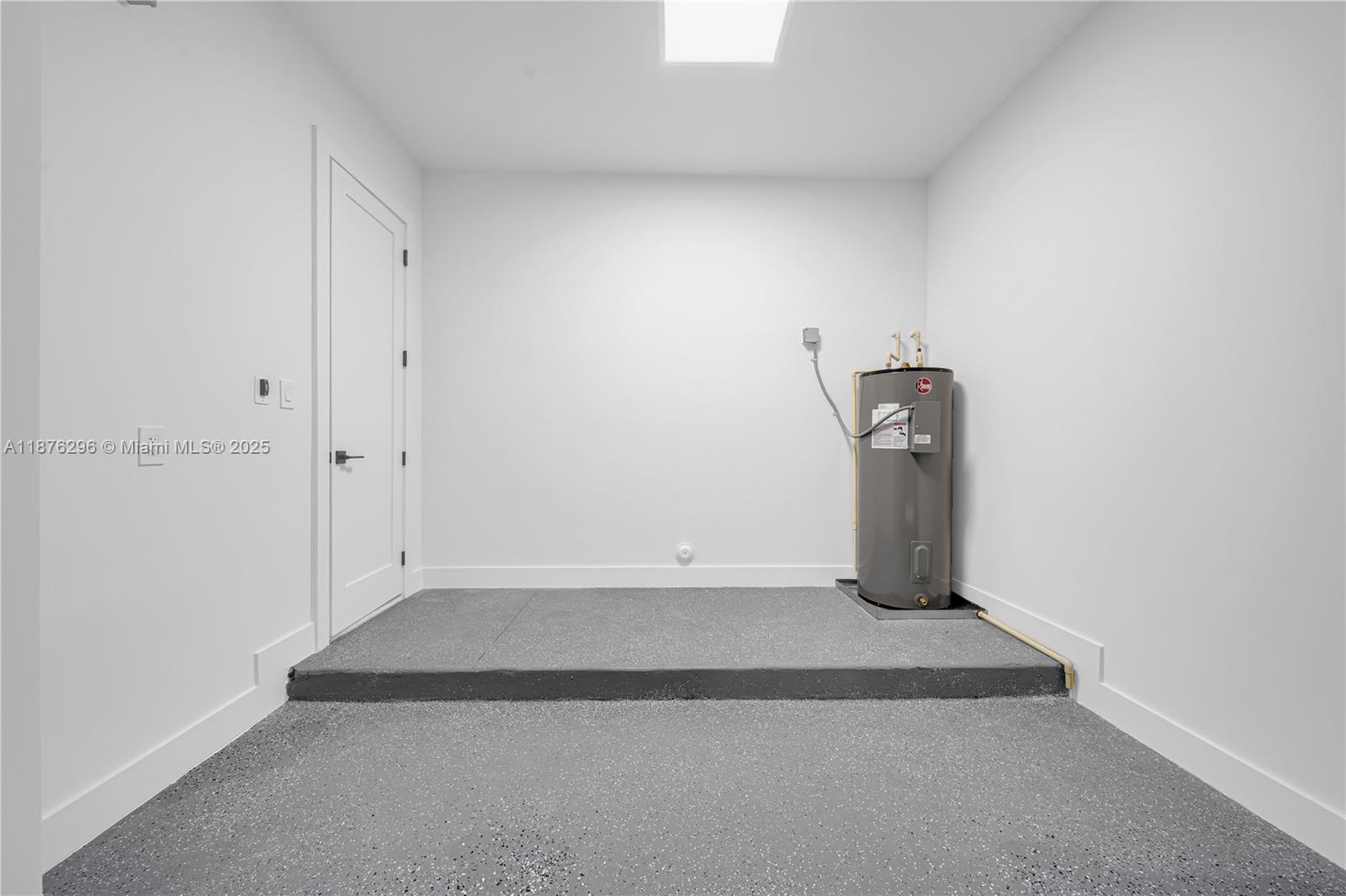AMND PLAT OF MIAMI SUB UR - Residential Lease