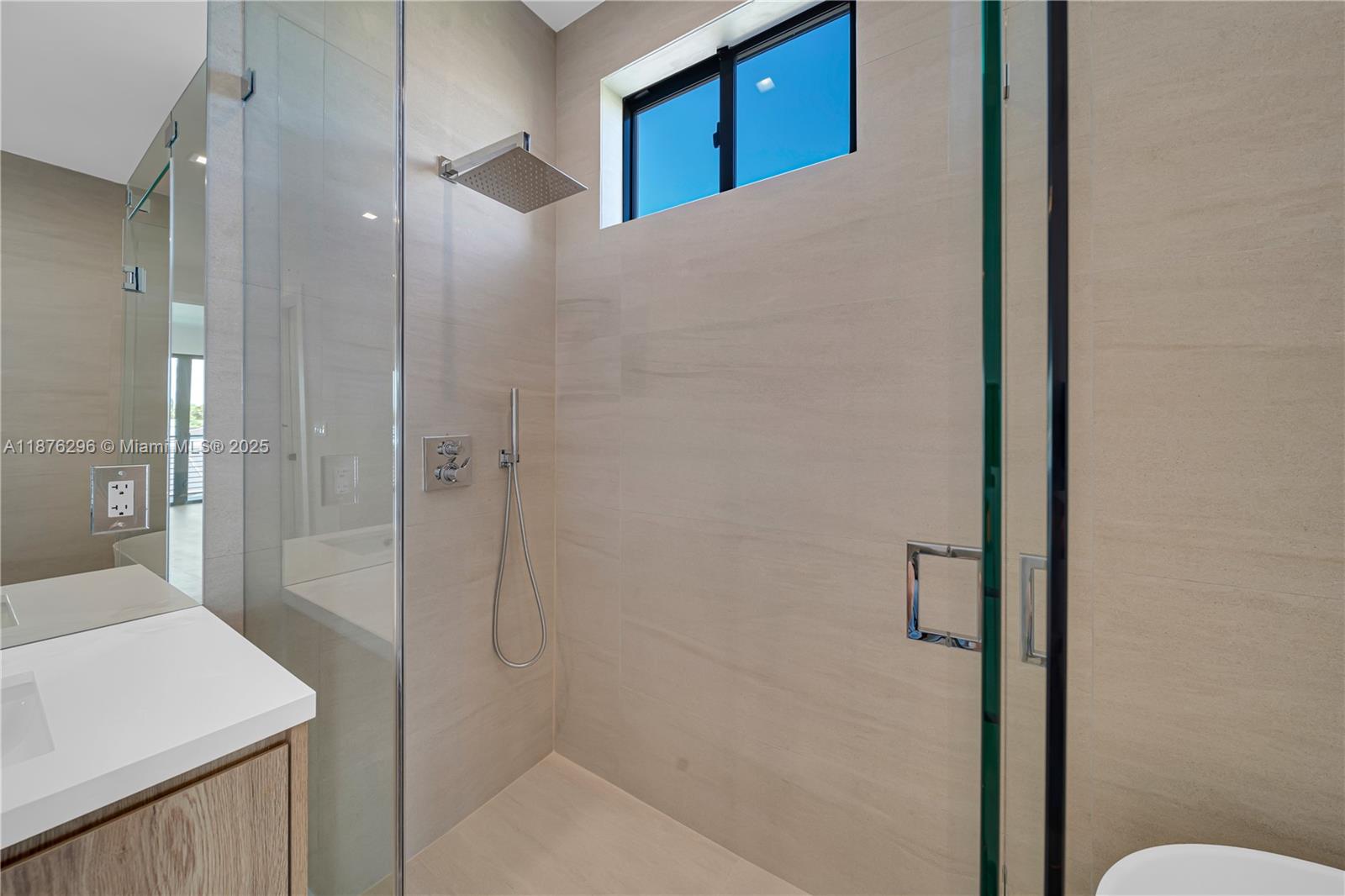 AMND PLAT OF MIAMI SUB UR - Residential Lease