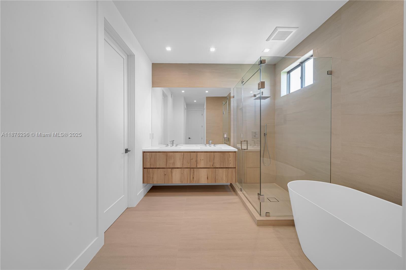 AMND PLAT OF MIAMI SUB UR - Residential Lease