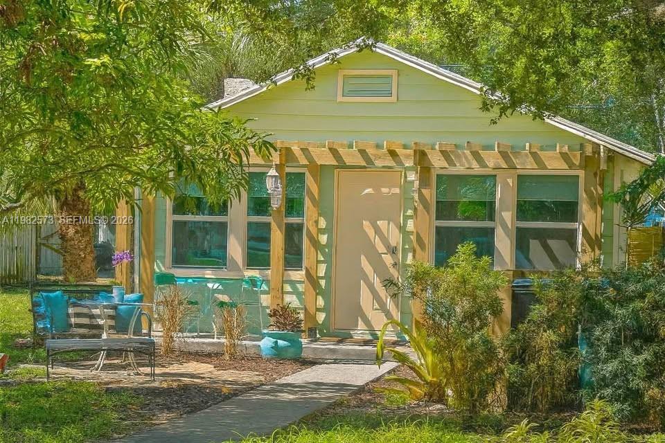 LAKE WORTH TOWN OF - Residential