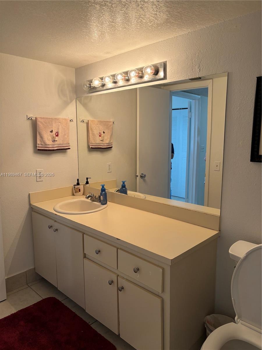 THE BERKELEY CONDO - Residential Lease