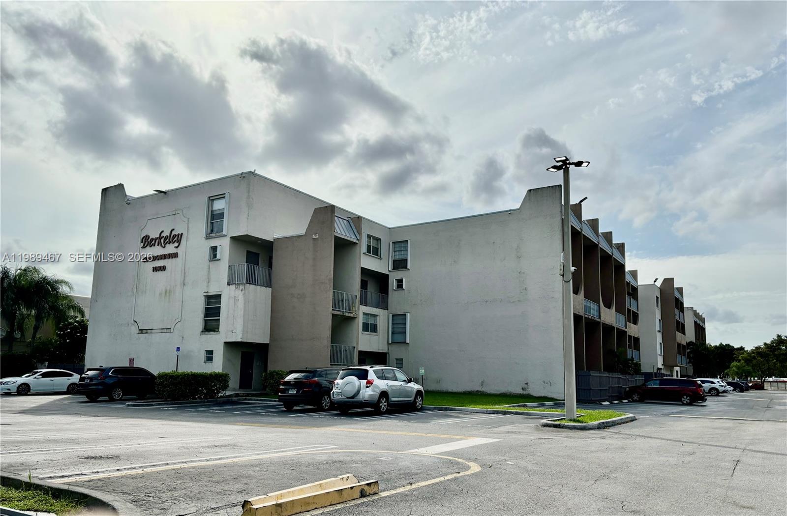 Amazing unit at the Berkeley condo! 2 bedroom 1.1/2 bath, located on the 3 rd floor. Nicely updated and extremely well maintained. This neighborhood is beautiful and in a desirable location in Kendall - across the street from Miami- Dade College. Easy access to major highways and shopping centers, and plenty of dining options. There is Community pool that was fully updated. One assigned parking spot, plus guest parking available. Unit has some furniture inside but landlord is willing to remove them if tenant does not want them.