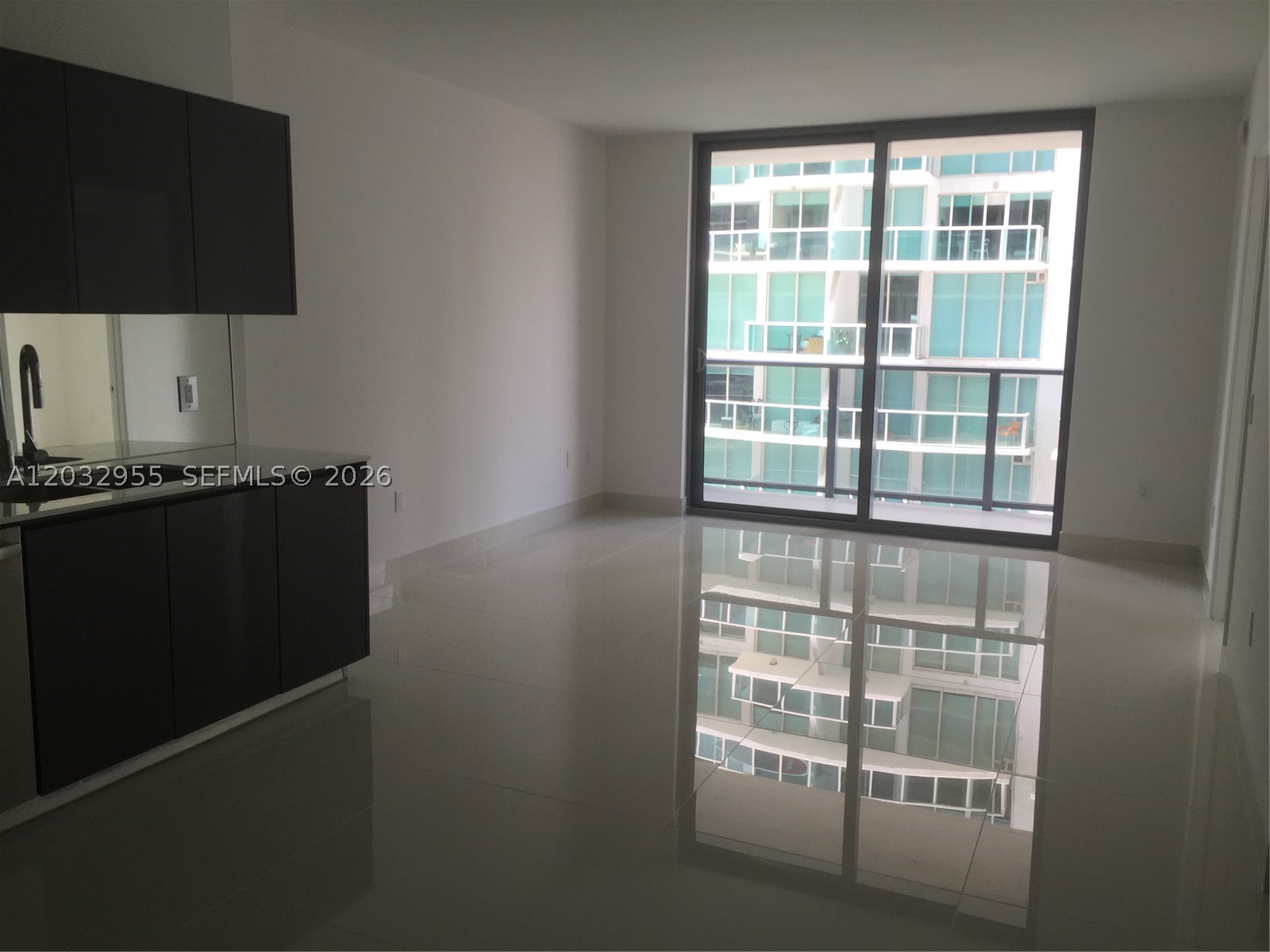 MY BRICKELL CONDO. - Residential Lease