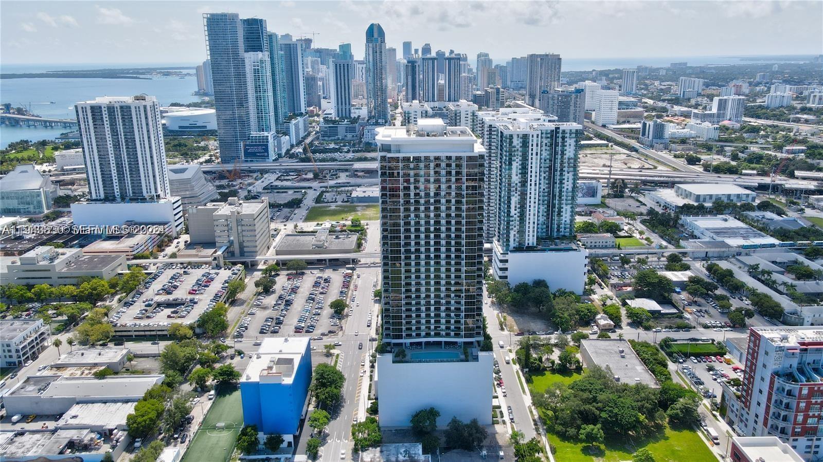 CANVAS CONDO - Residential Lease