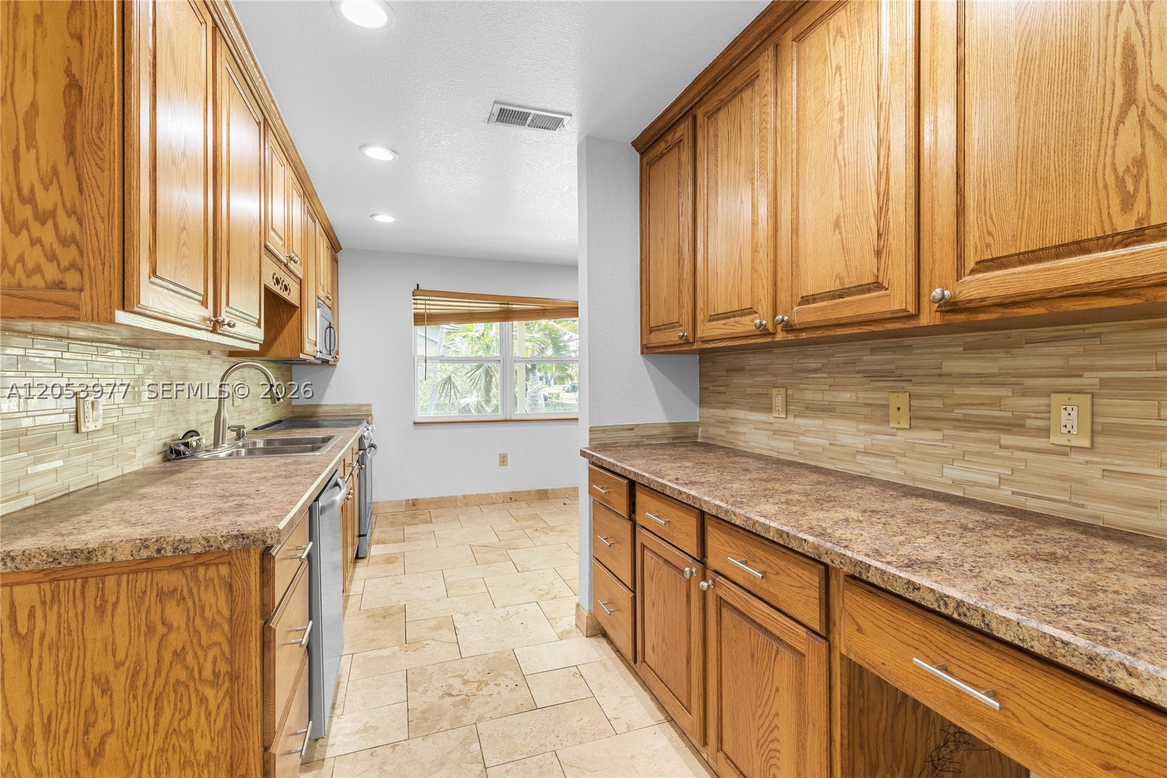 SUNRISE GOLF VILLAGE - Residential Lease