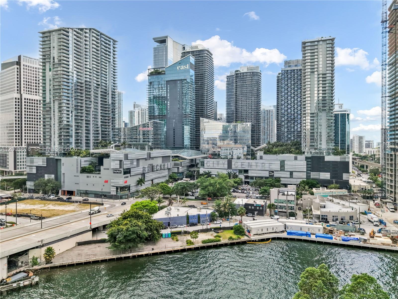 IVY CONDO - Residential