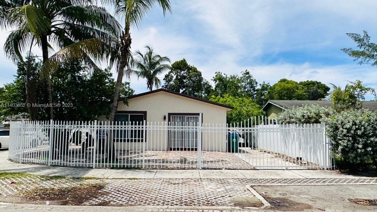 LE ROI - Residential Lease