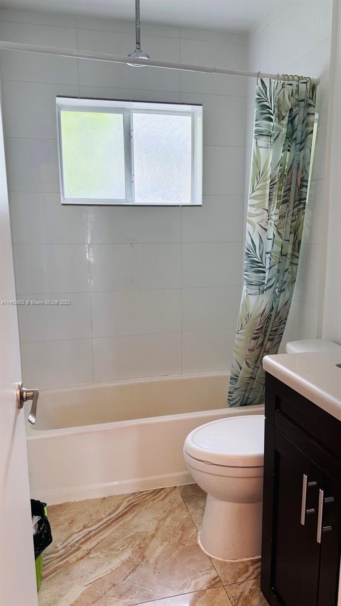 LE ROI - Residential Lease