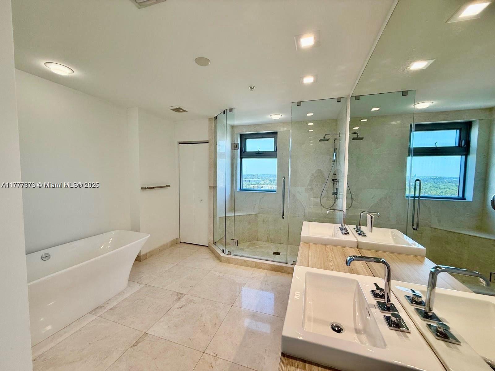 MARINA PALMS RESIDENCES N - Residential Lease