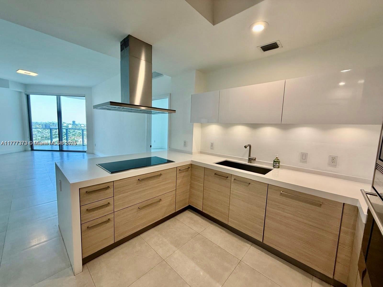 MARINA PALMS RESIDENCES N - Residential Lease