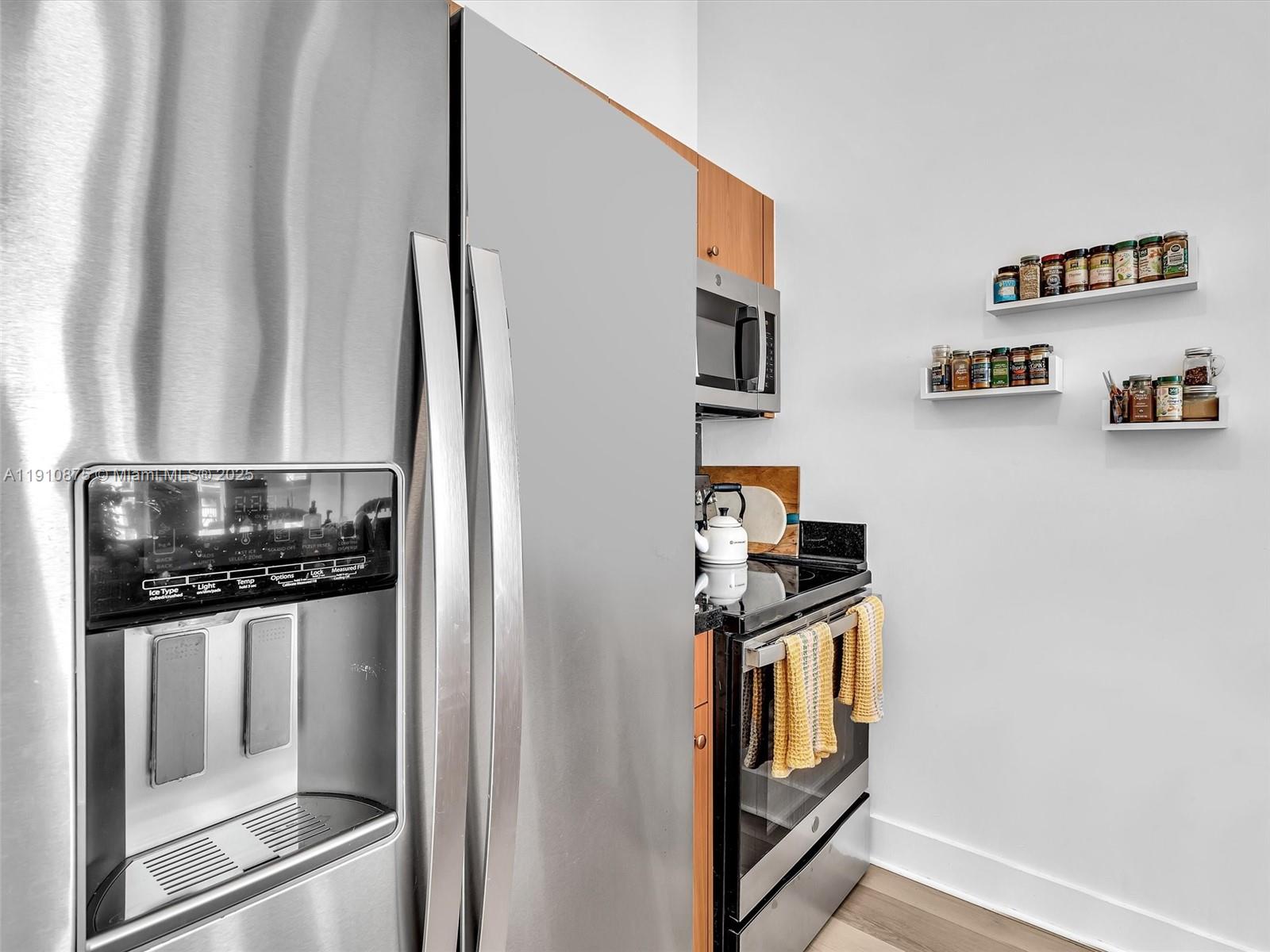 EDGEWATER LOFTS CONDO - Residential Lease
