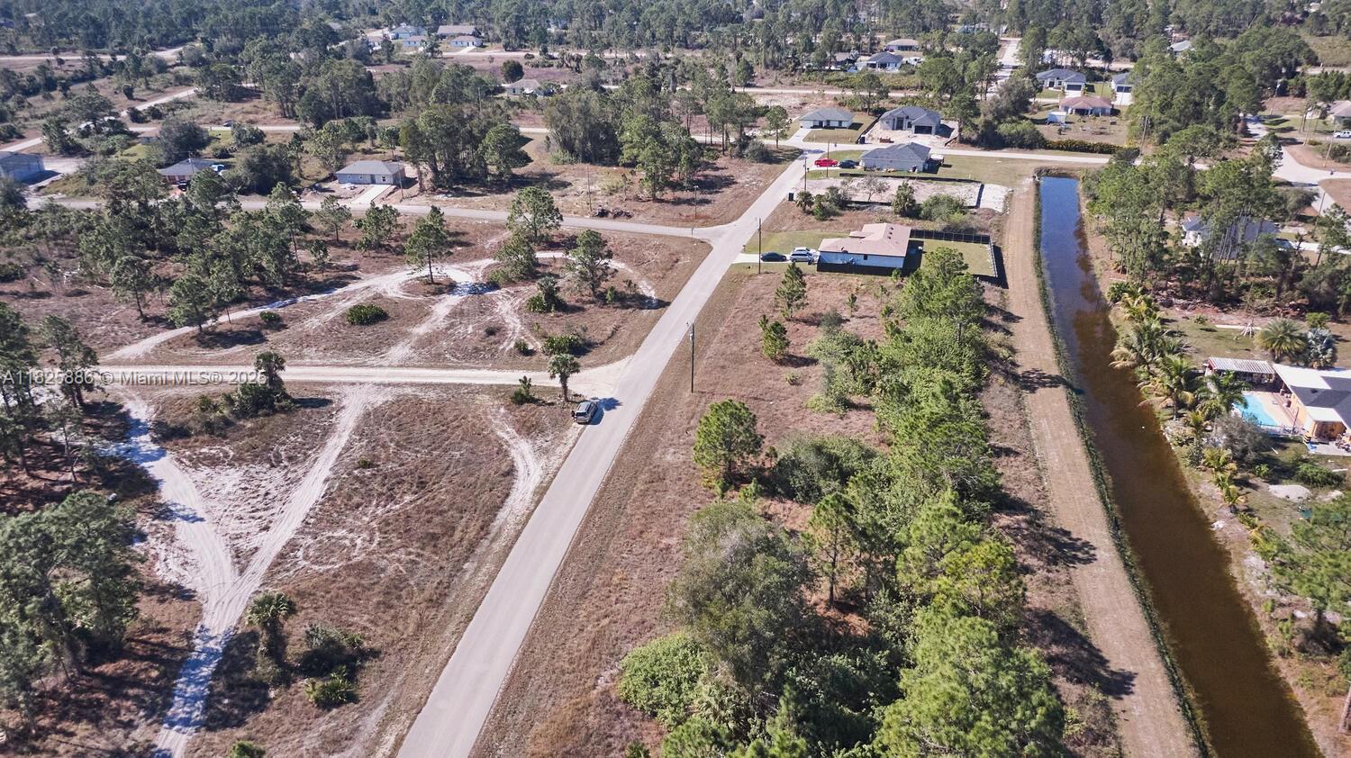 LEHIGH ACRES - Land