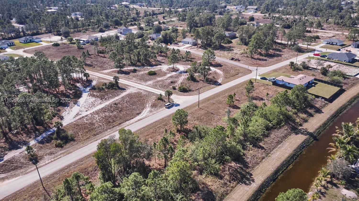 LEHIGH ACRES - Land