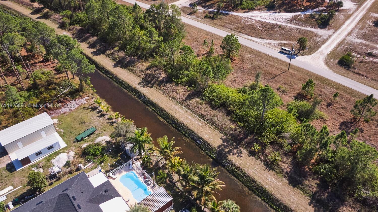 LEHIGH ACRES - Land