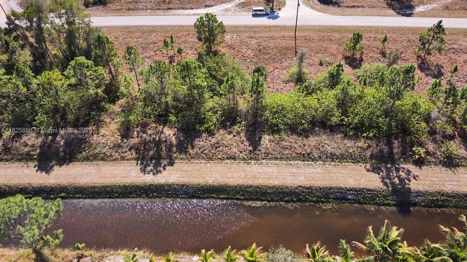 LEHIGH ACRES - Land