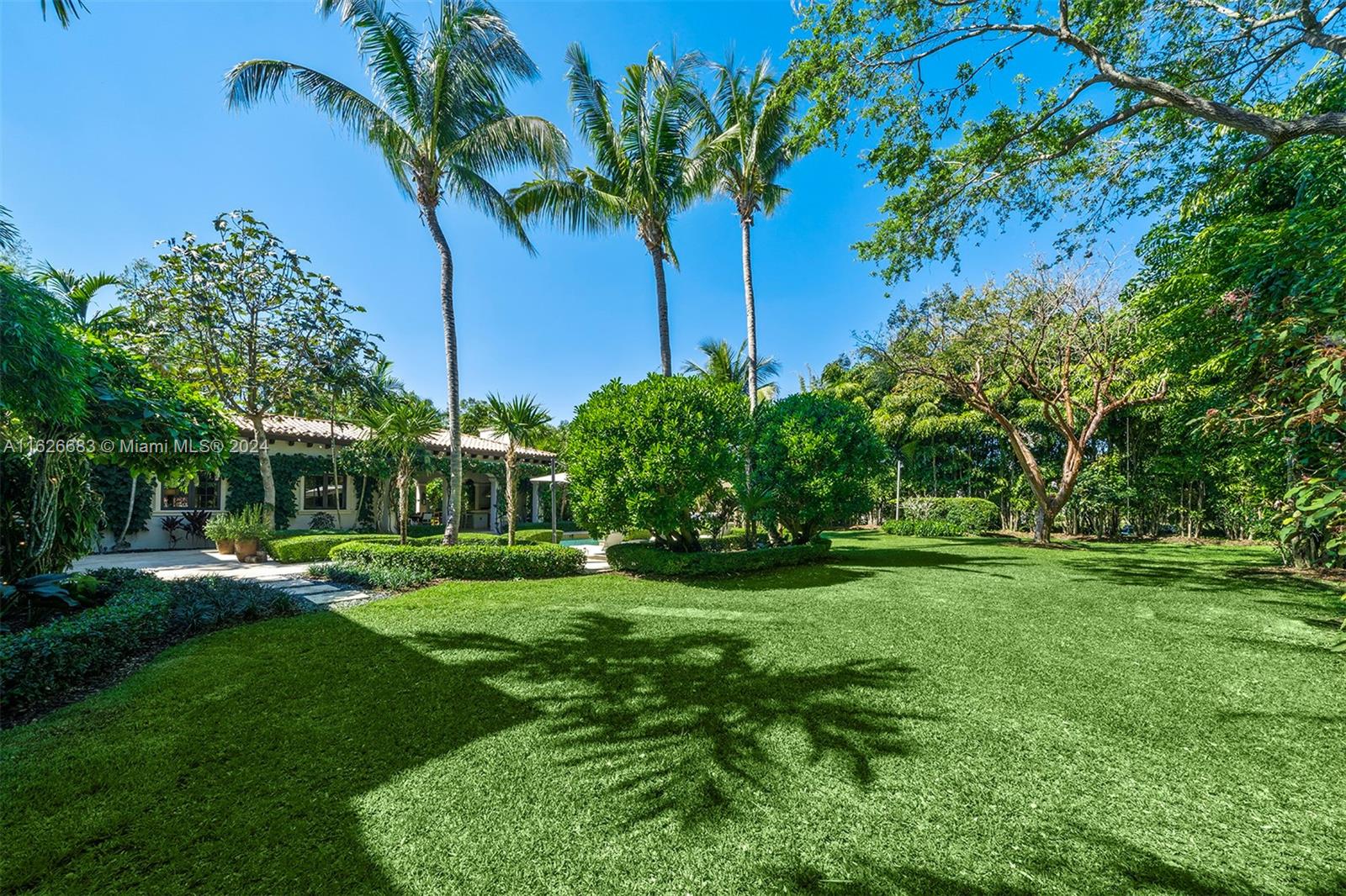 MC ALLISTER ACRES - Residential