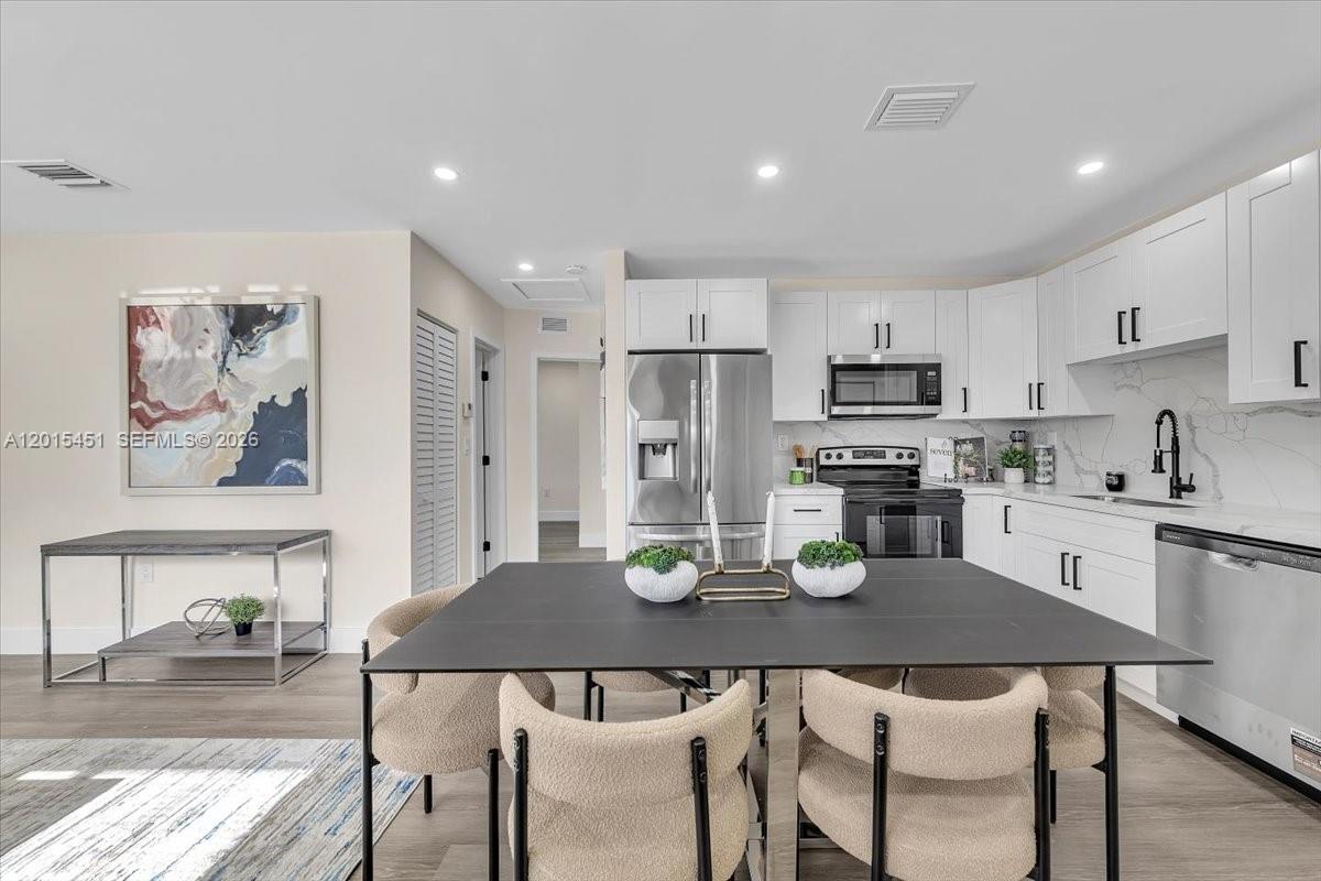 RIVERDALE ESTATES SEC 3 - Residential