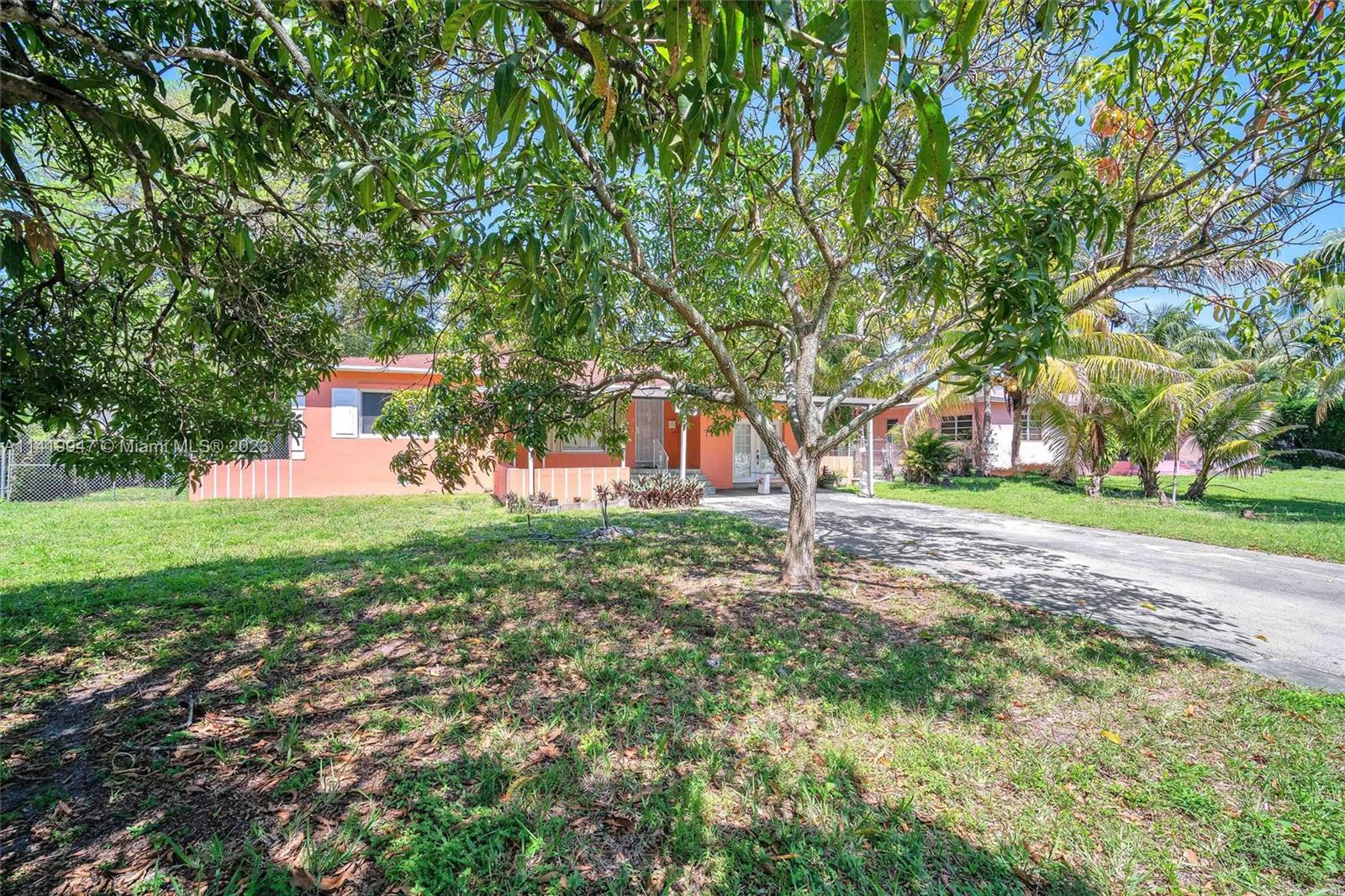 BISCAYNE GARDENS SEC H PA - Residential Lease