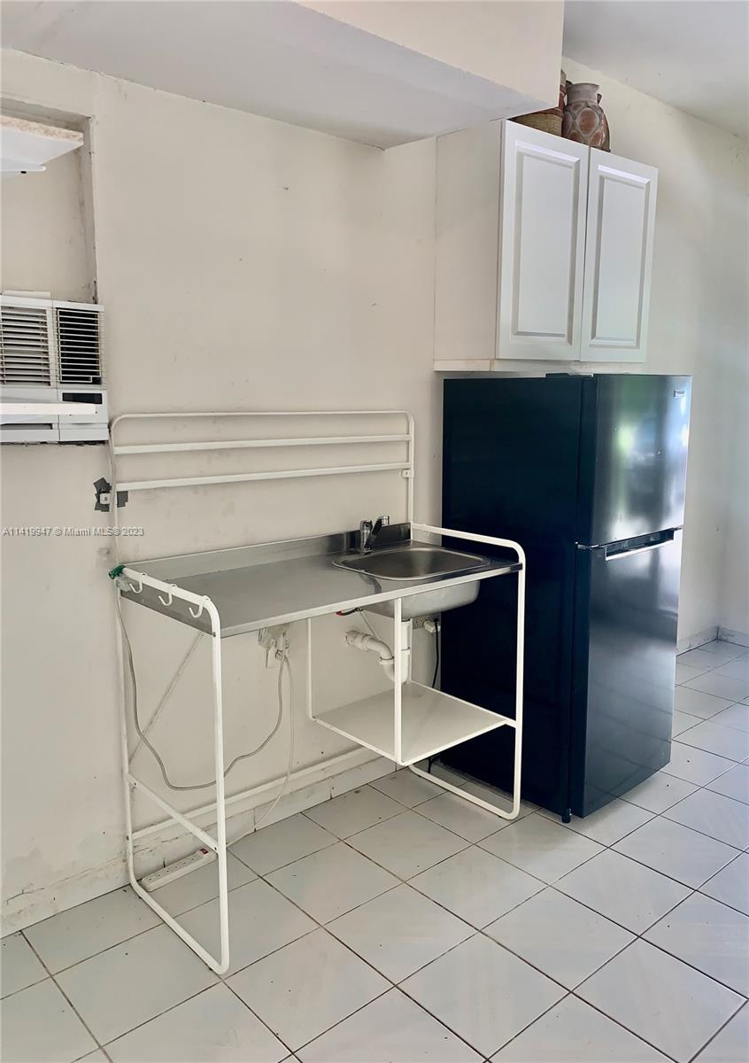 BISCAYNE GARDENS SEC H PA - Residential Lease