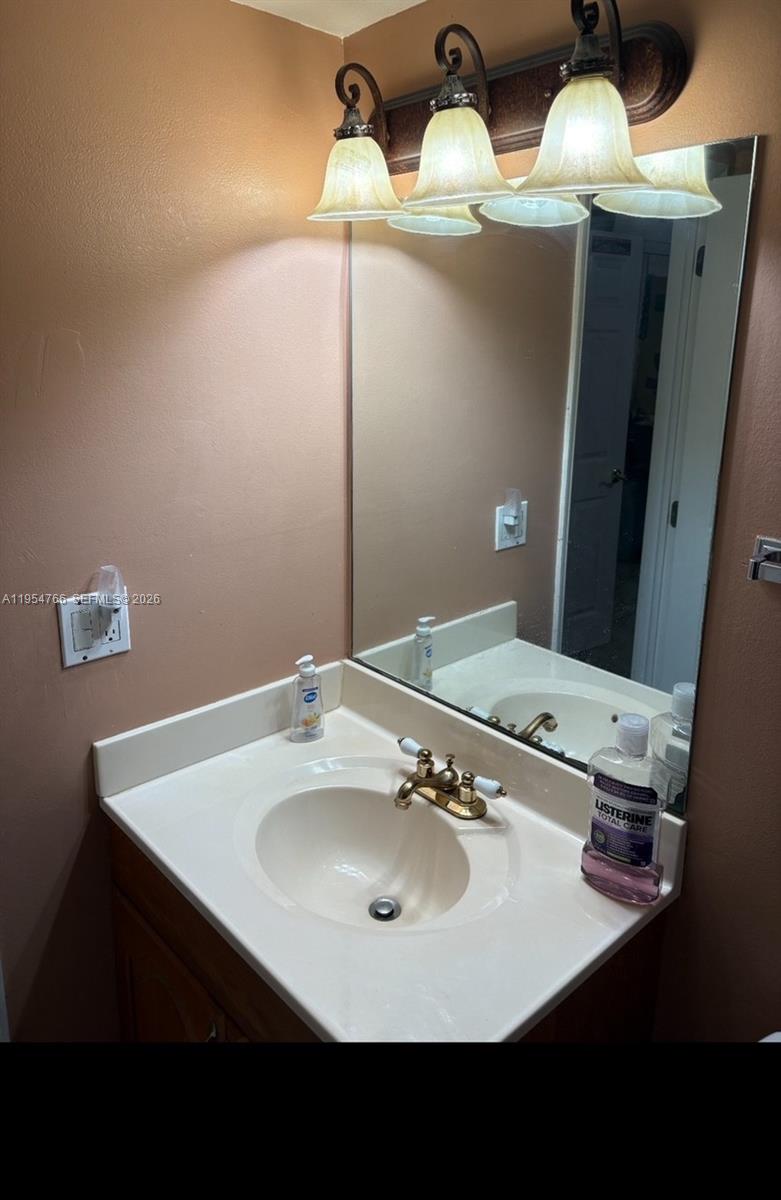 LIVE OAK CONDO ELEVEN - Residential