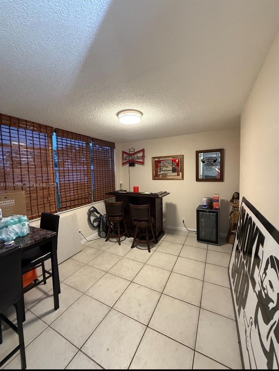 LIVE OAK CONDO ELEVEN - Residential