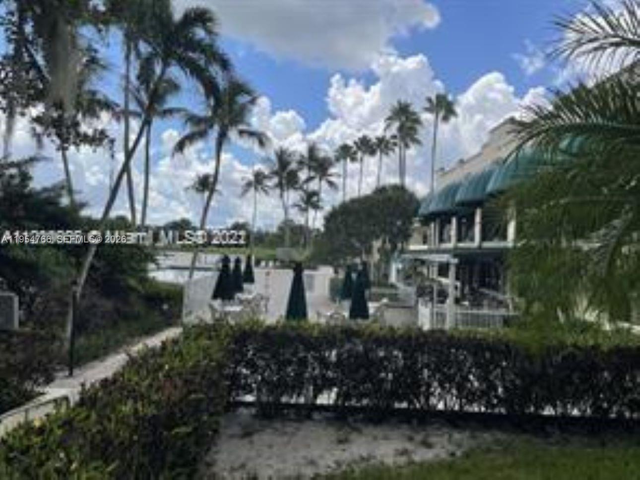LIVE OAK CONDO ELEVEN - Residential