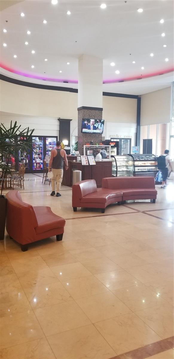THE AVENTURA BEACH CLUB C - Residential Lease