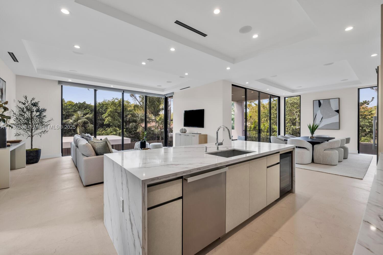 AQUA MARINE - Residential