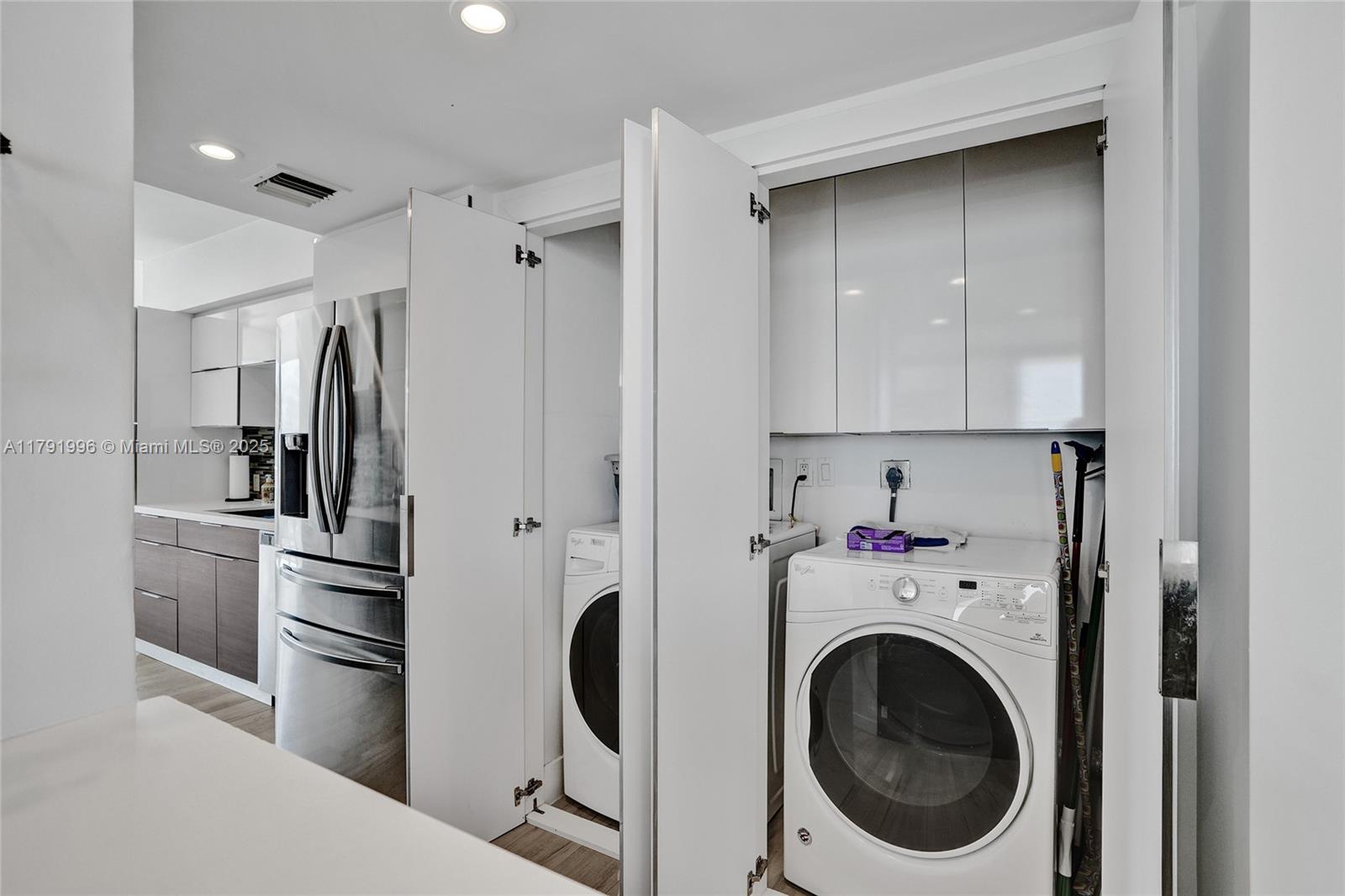HAMPTONS WEST CONDO - Residential Lease
