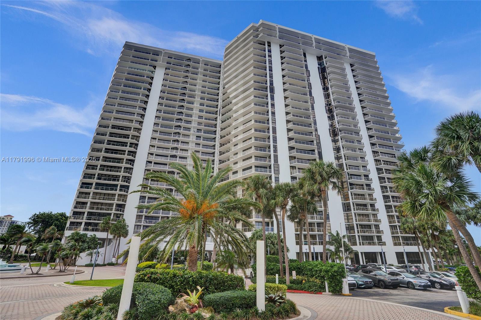 HAMPTONS WEST CONDO - Residential Lease