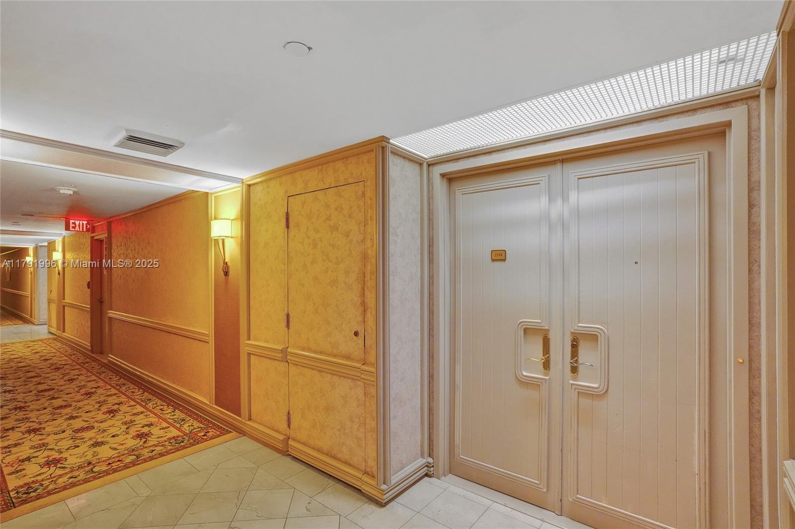 HAMPTONS WEST CONDO - Residential Lease