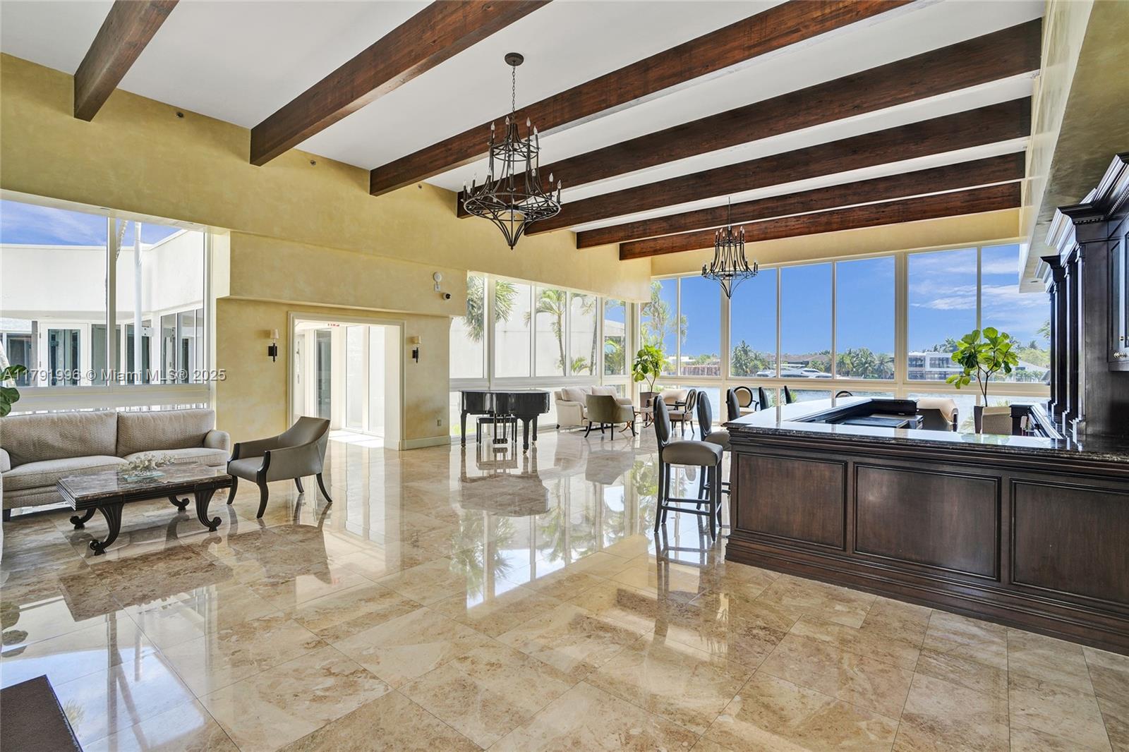 HAMPTONS WEST CONDO - Residential Lease