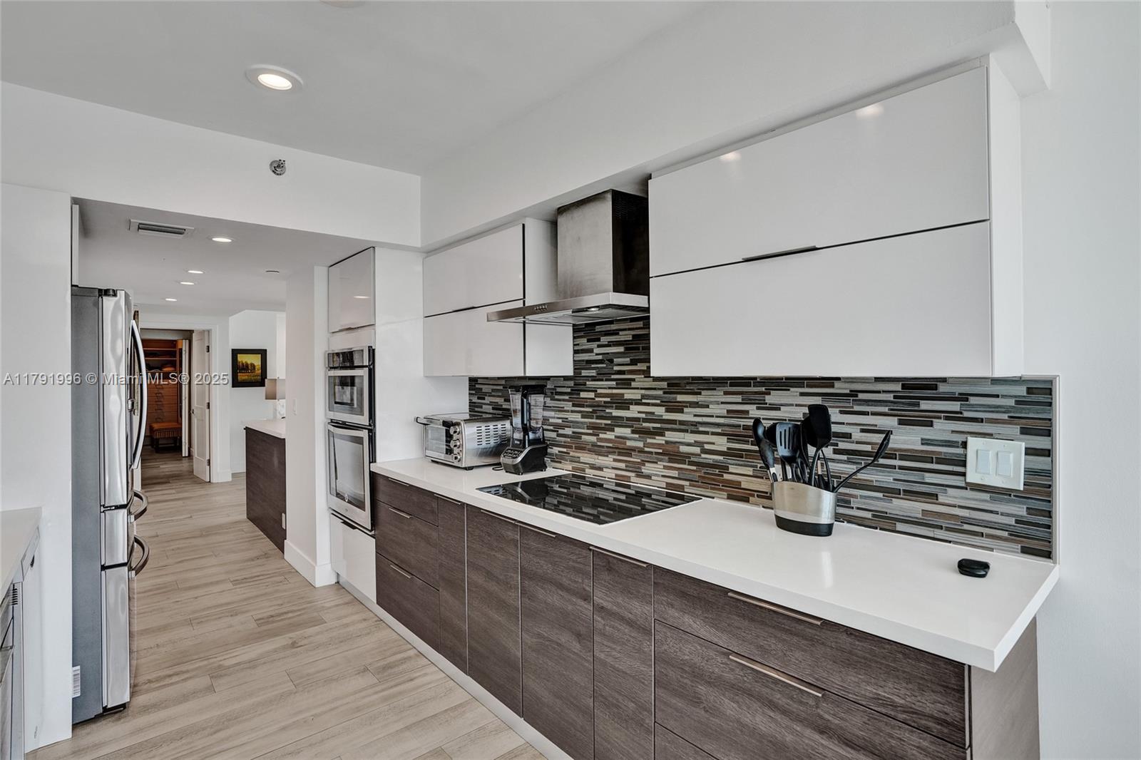 HAMPTONS WEST CONDO - Residential Lease