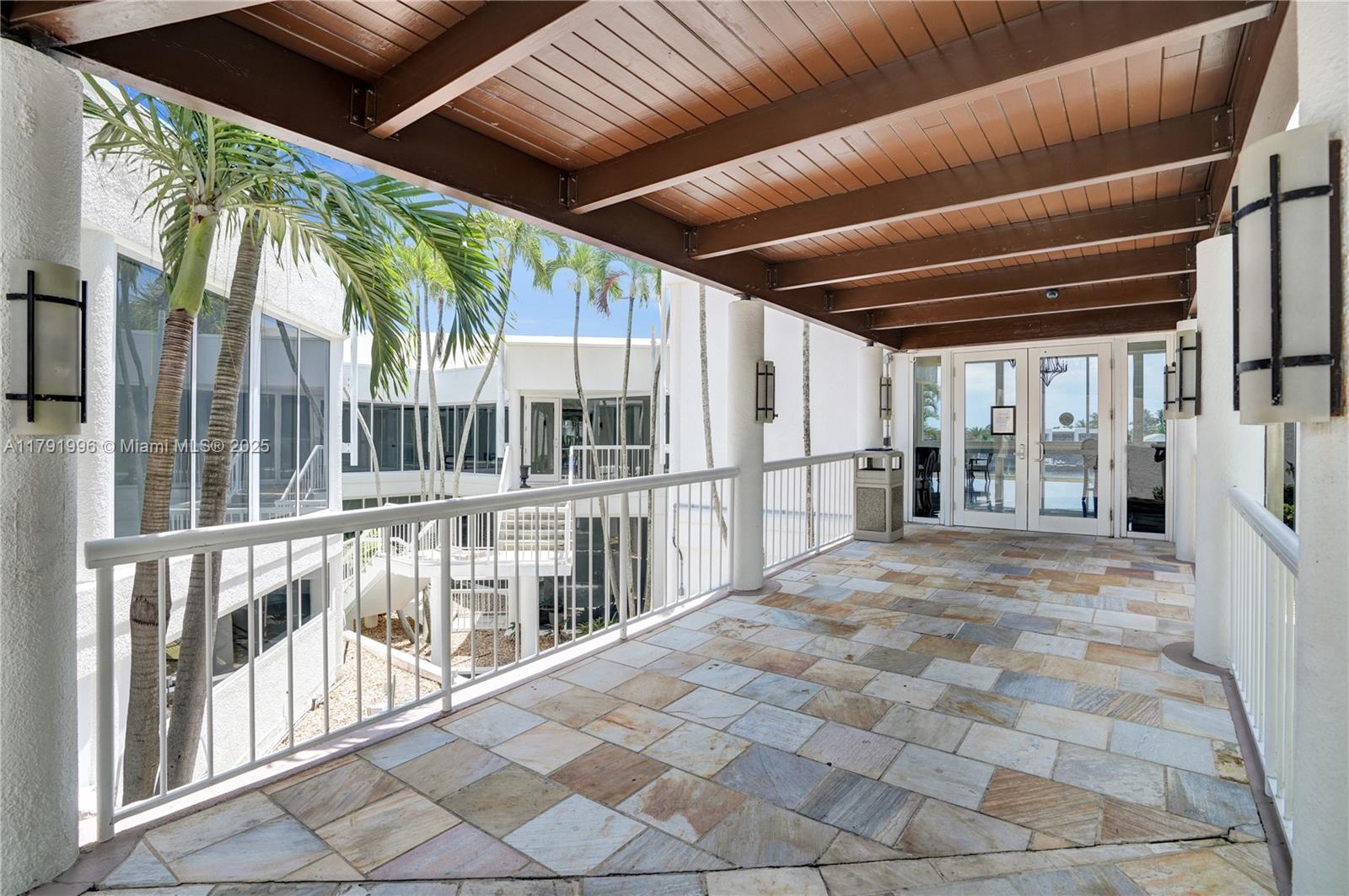 HAMPTONS WEST CONDO - Residential Lease