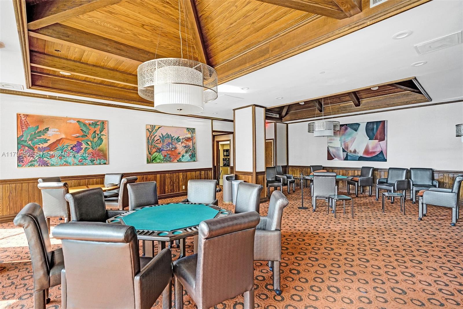 HAMPTONS WEST CONDO - Residential Lease