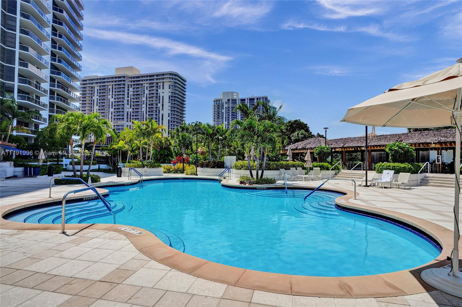 HAMPTONS WEST CONDO - Residential Lease