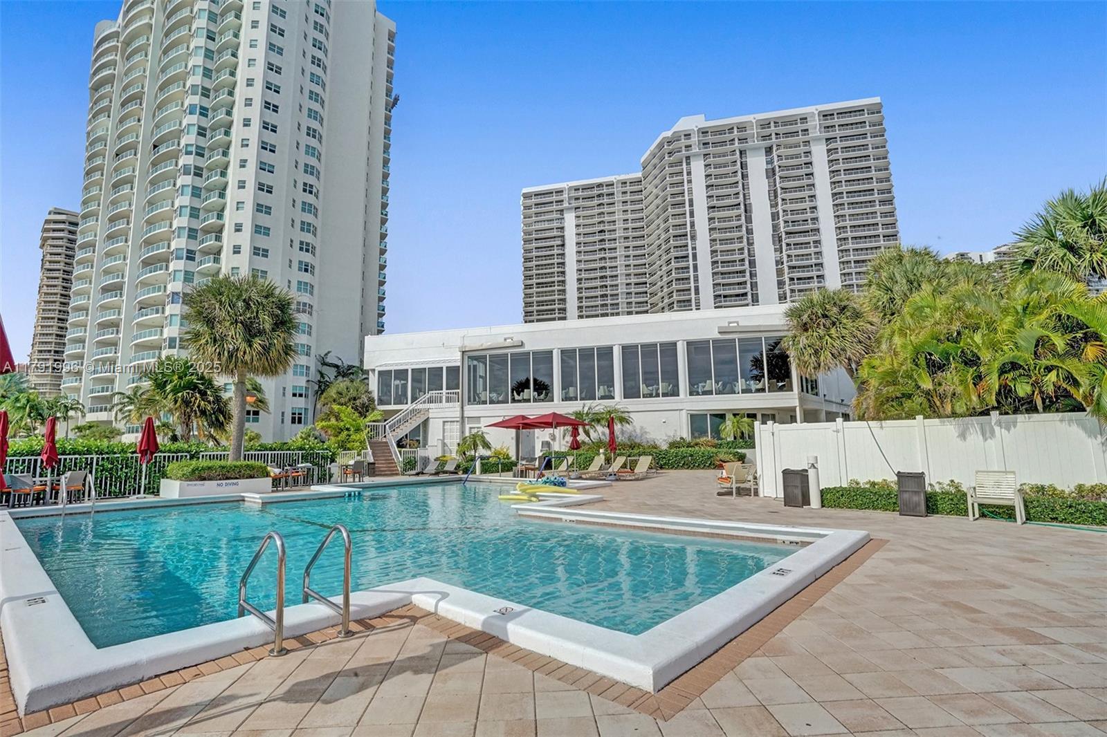 HAMPTONS WEST CONDO - Residential Lease
