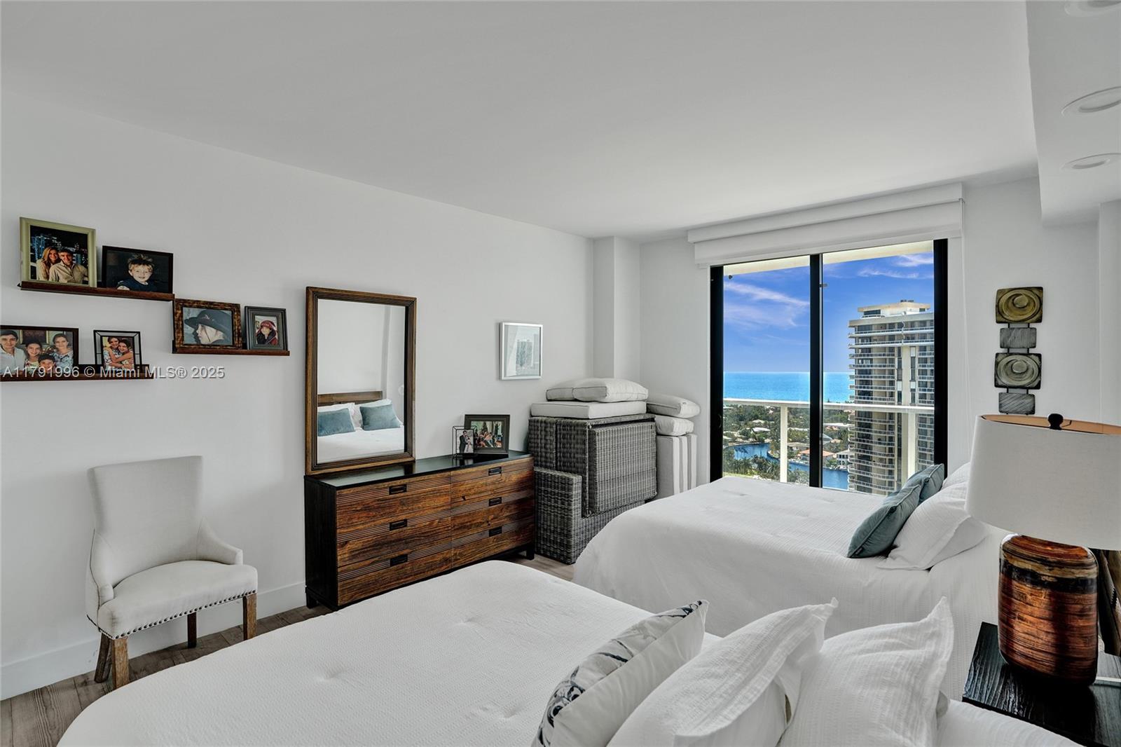 HAMPTONS WEST CONDO - Residential Lease