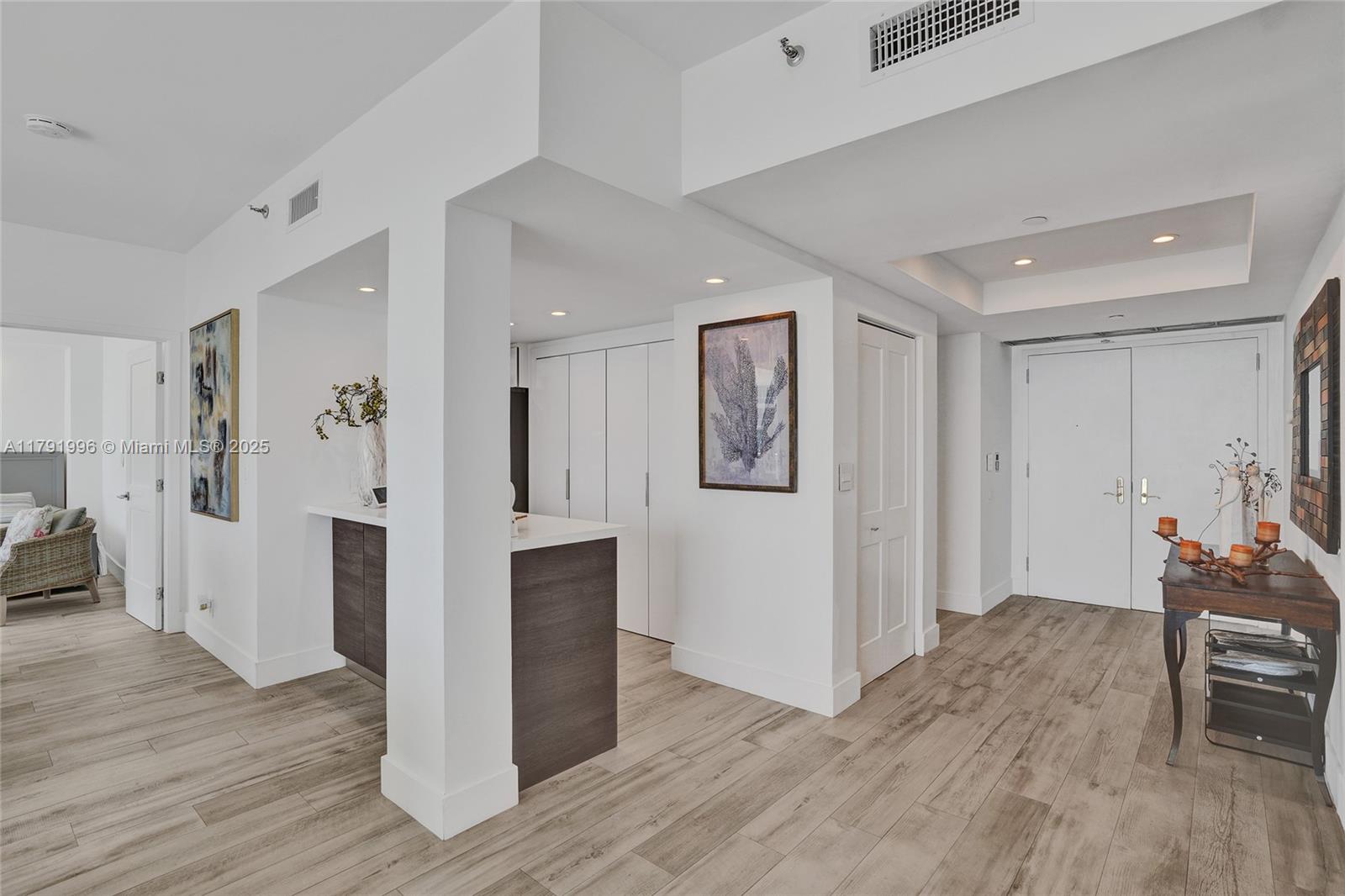 HAMPTONS WEST CONDO - Residential Lease