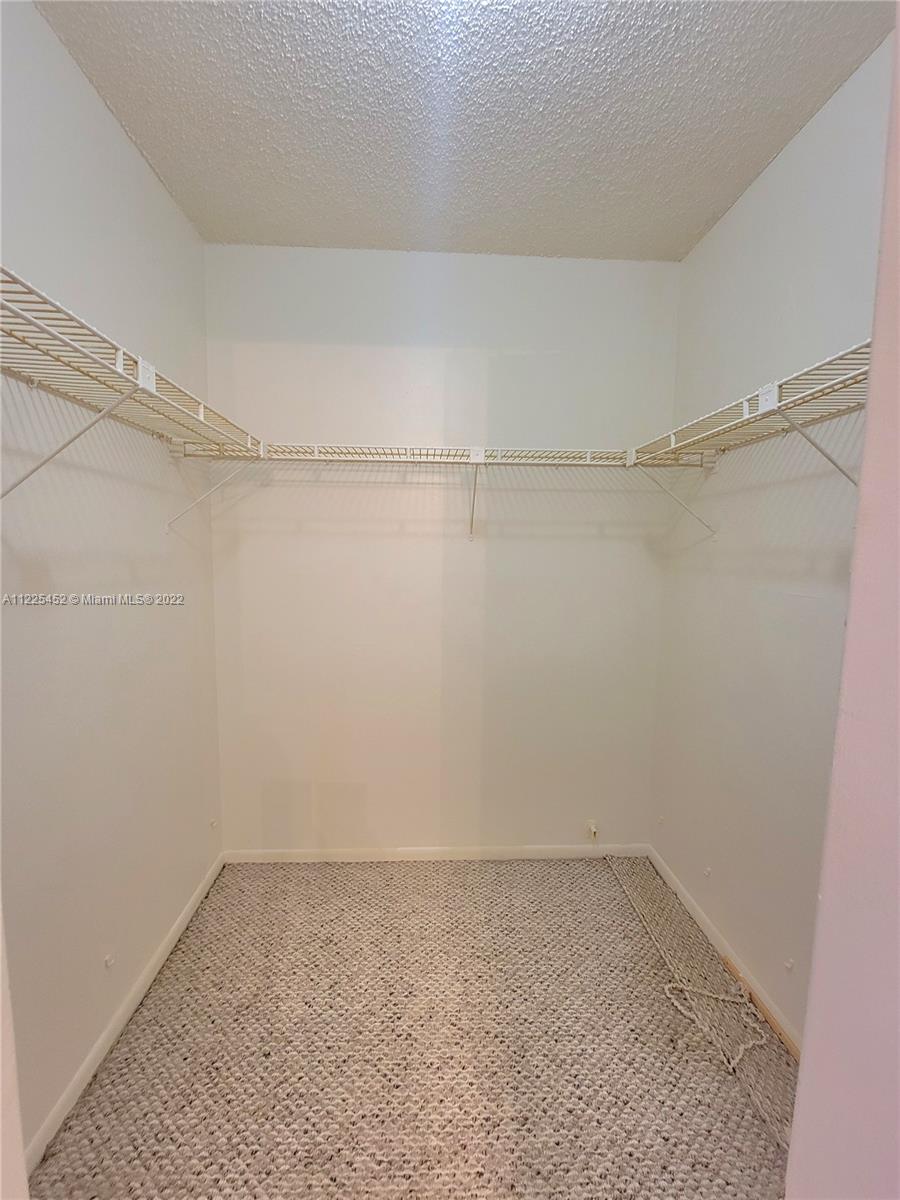 BERMUDA CLUB 4 CONDO - Residential Lease