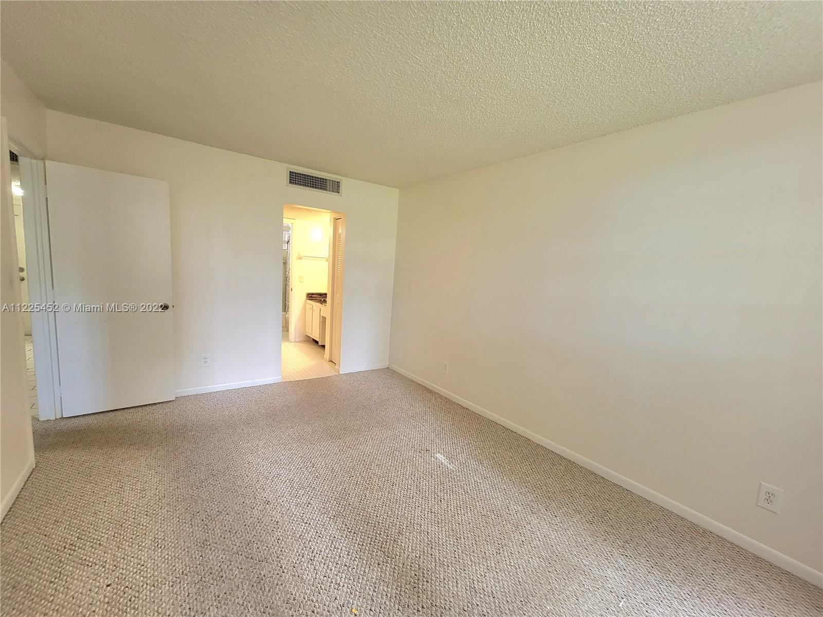 BERMUDA CLUB 4 CONDO - Residential Lease