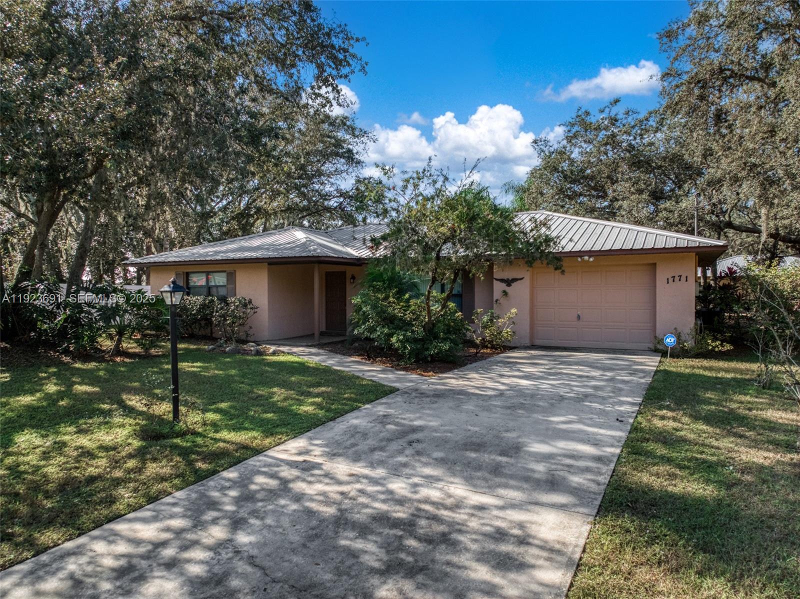 Avon Park Lakes - Residential